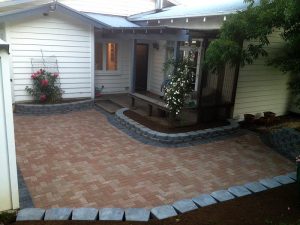 Image of a courtyard paved by Stanley Paving Auckland